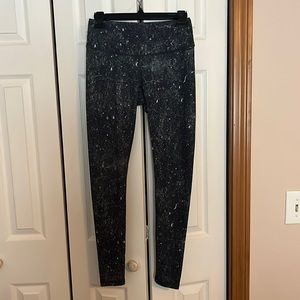 FLAWLESS LUCY LEGGINGS